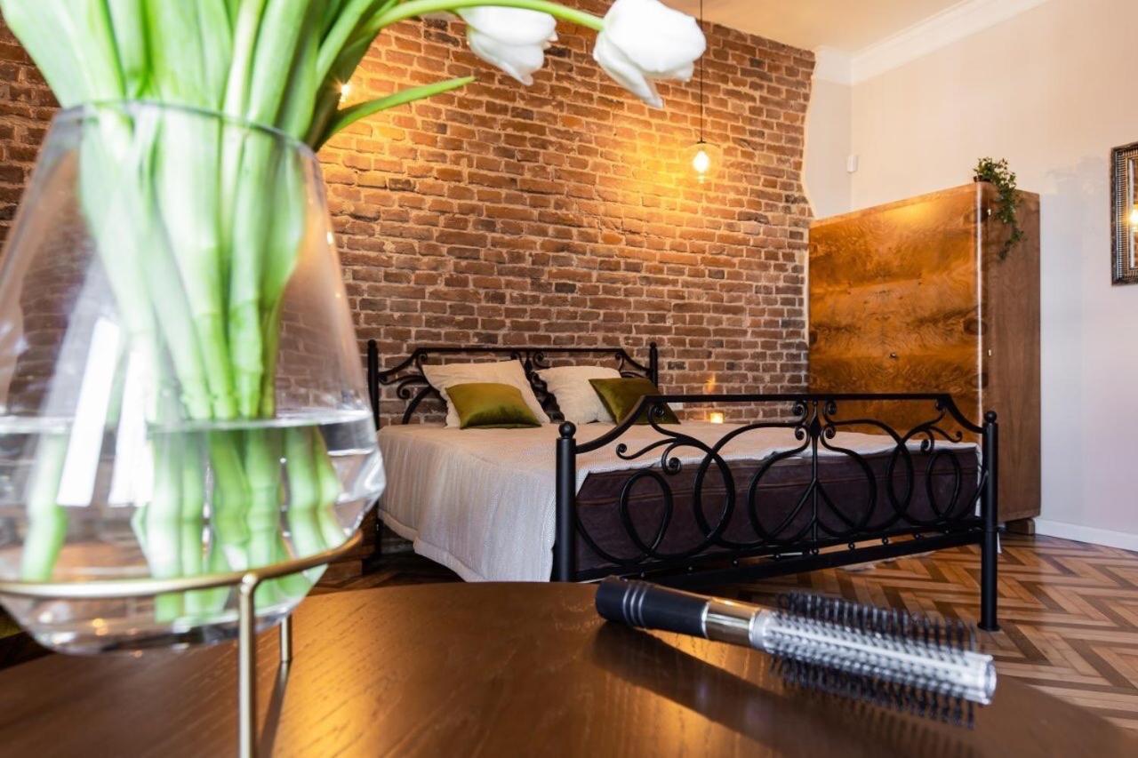 Смольського, 6 Apartman Lviv Kültér fotó