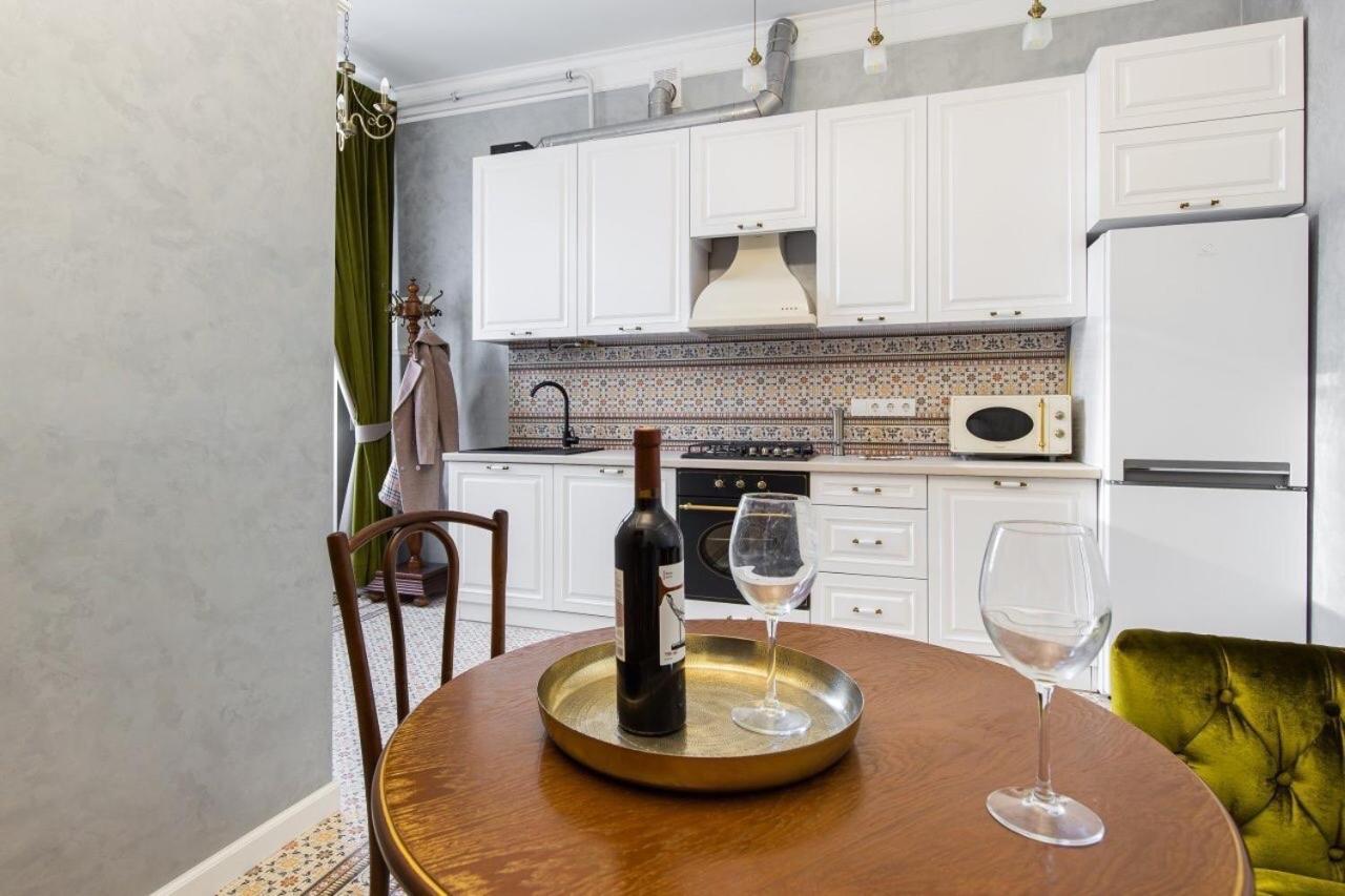 Смольського, 6 Apartman Lviv Kültér fotó